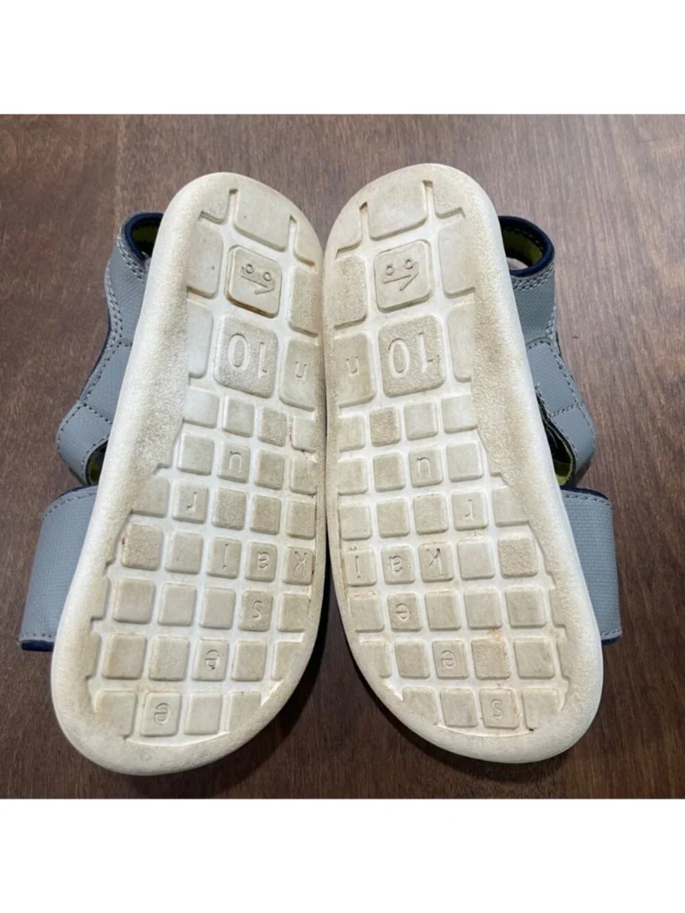 See Kai Run Basics Logan Sandals Toddler Size 10 Gray Adjustable Hook‎ and Loop